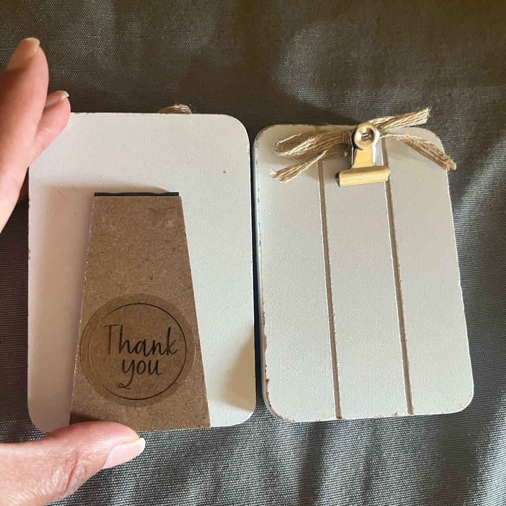 Mini clip photo frame